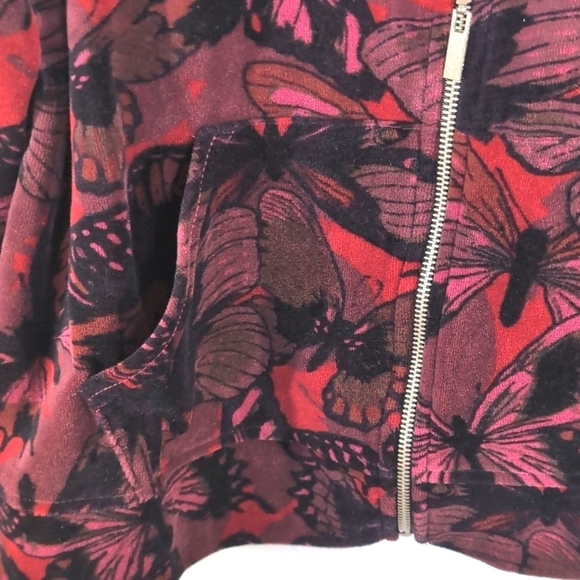 Style &  Co Sport Zip Up Velvet Top Red Purple Black Pattern Size XLP - Picture 5 of 7
